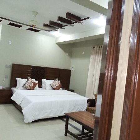 Hotel Al Markaz Islamabad Bagian luar foto