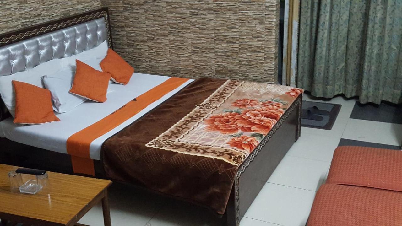 Hotel Al Markaz Islamabad Bagian luar foto