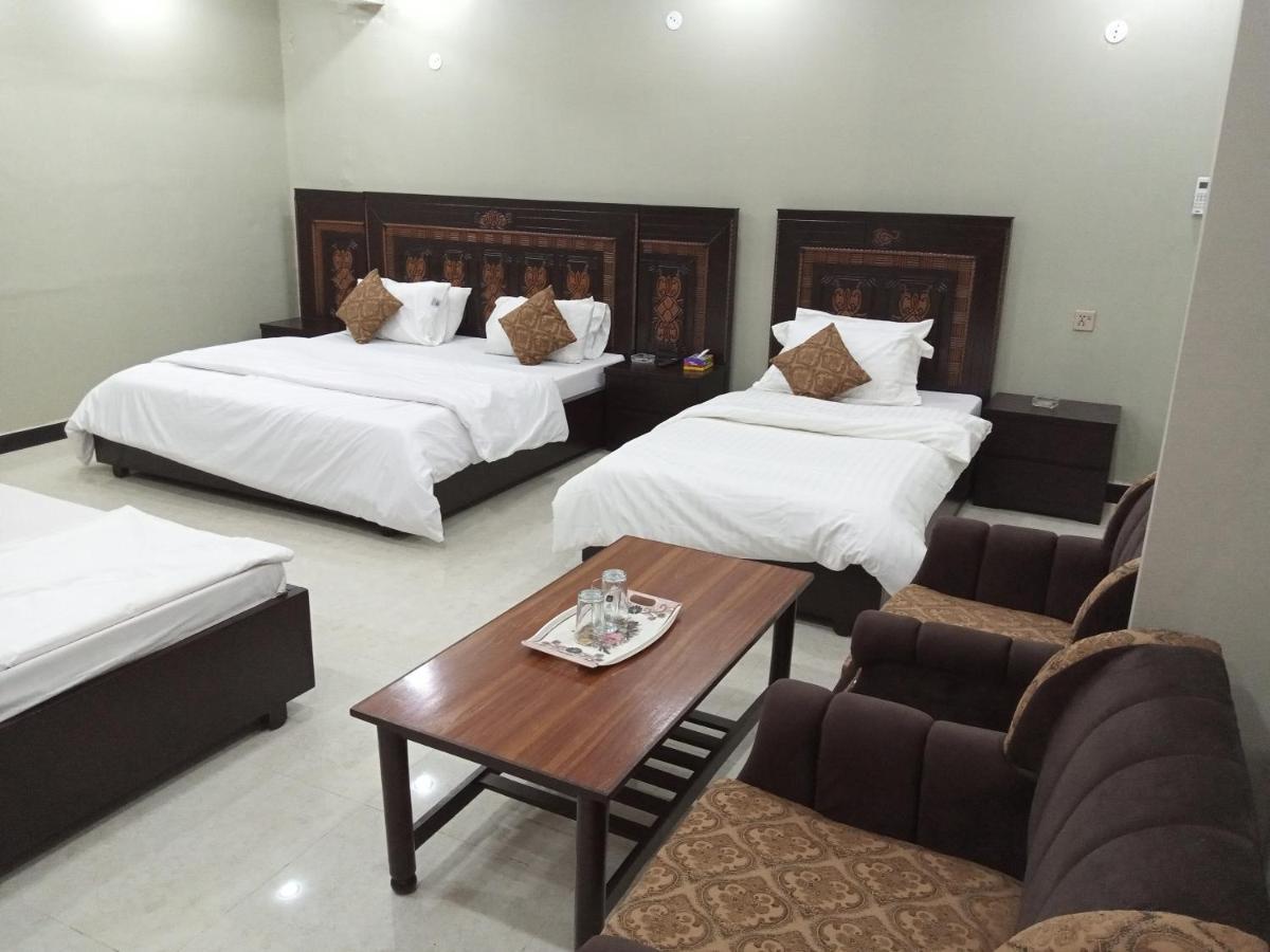 Hotel Al Markaz Islamabad Bagian luar foto