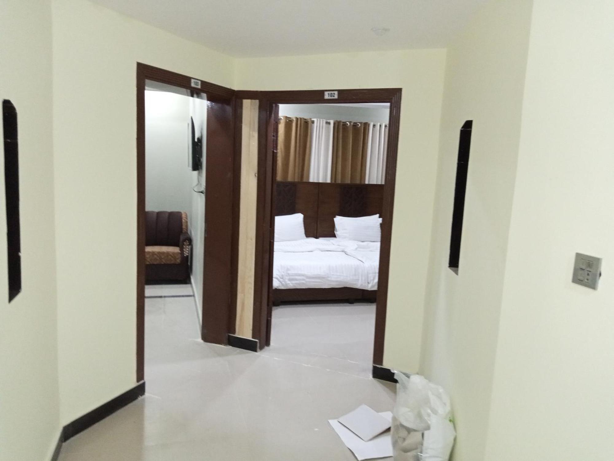 Hotel Al Markaz Islamabad Bagian luar foto