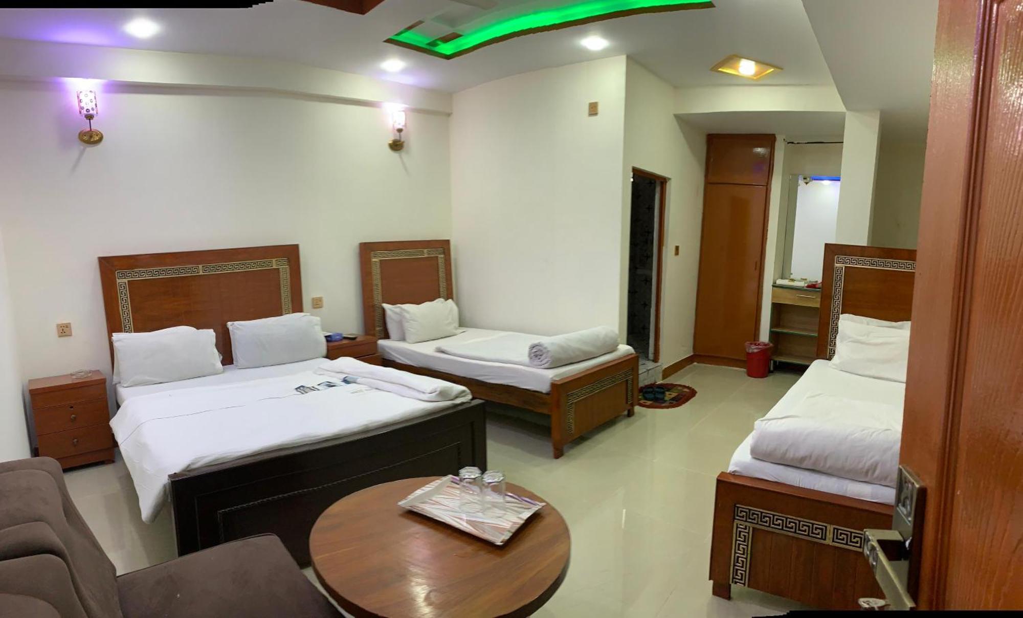 Hotel Al Markaz Islamabad Bagian luar foto